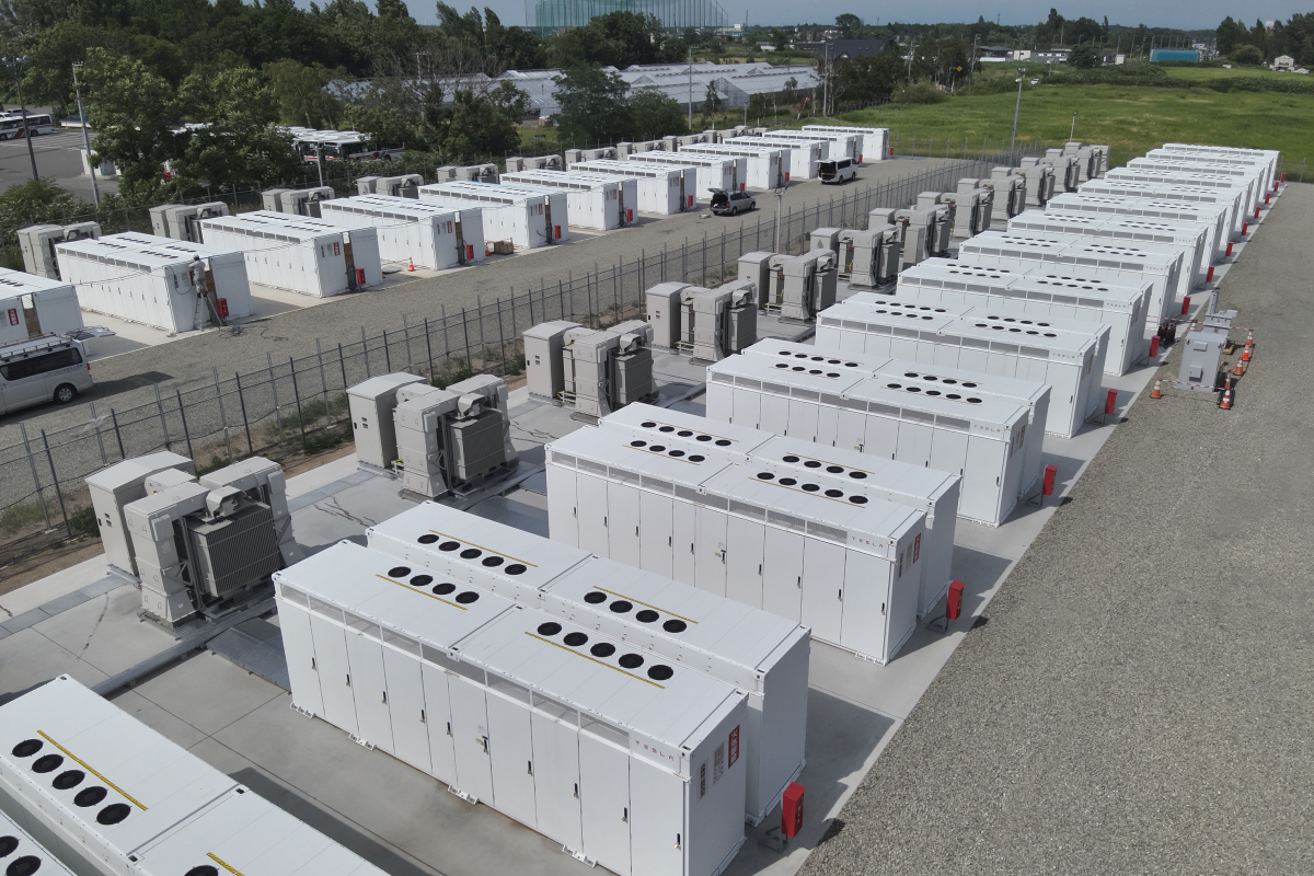 泓徳能源、北海道の系統用蓄電池で54億円調達 日本初の蓄電池グリーン